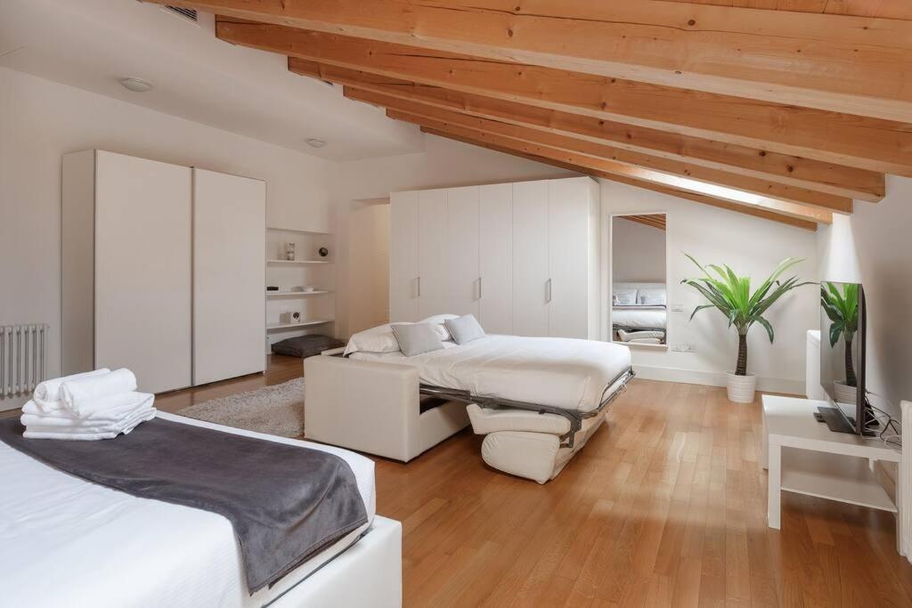 Apartments Trieste Centro I 3 Zewnętrze zdjęcie